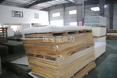 亞克力板運輸途中容易損壞嗎