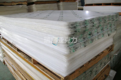 廣告牌是什么亞克力板材做的