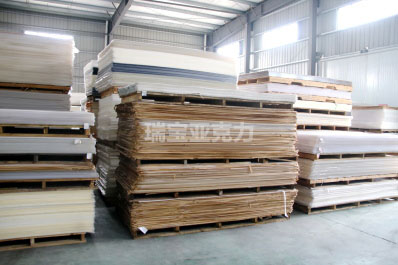 亞克力板材上的灰塵怎么清除